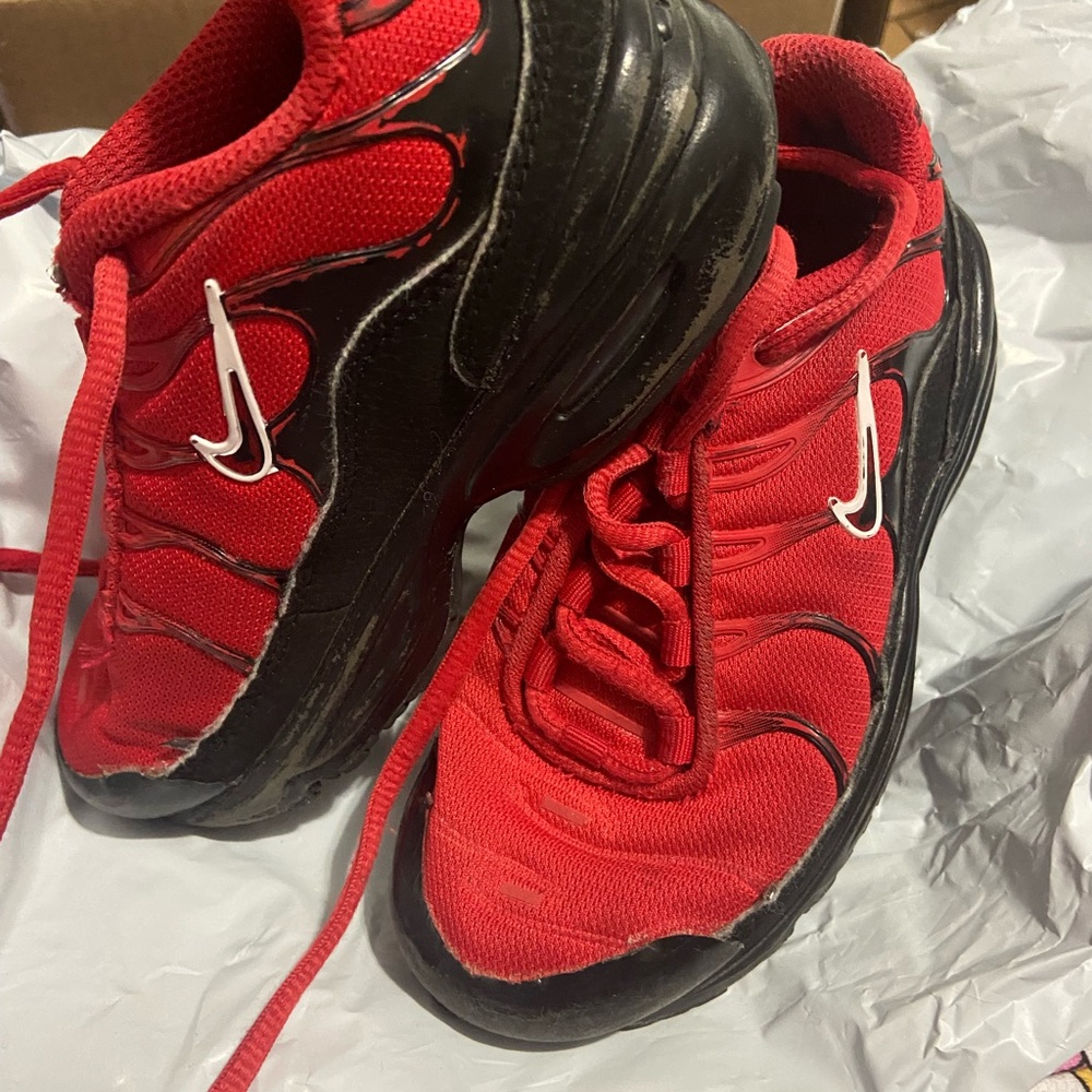Nike Air Kids' 11 toddler 11c Boys Athletic Sneakers